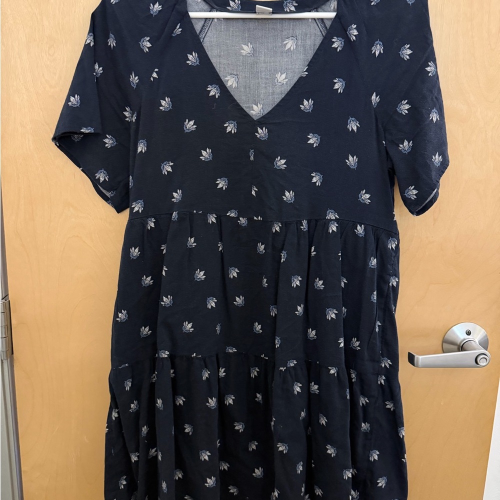 Navy Floral V-Neck Dress